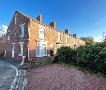 3 bedroom semi-detached house to rent - Photo 5