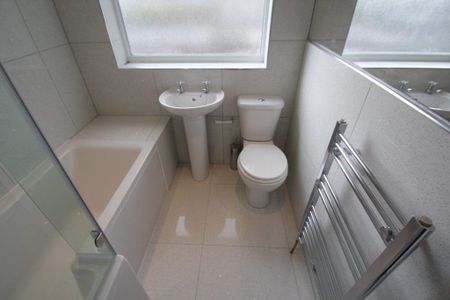 5 bedroom terraced house to rent - Photo 5