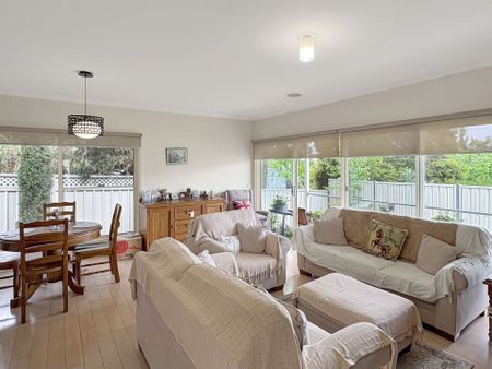 1/24 Bannerman Street, Bendigo - Photo 2