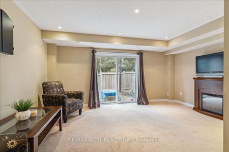 For Lease - 6 Cedar Lake Crescent Unit# 3, Brampton, Ontario - Photo 2