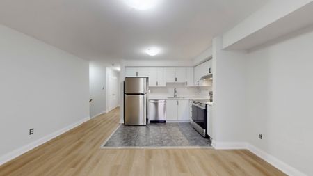 For Lease - 3985 Eglinton Avenue Unit# 22, Mississauga, Ontario - Photo 2