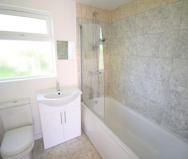 2 bedroom detached bungalow to rent - Photo 6