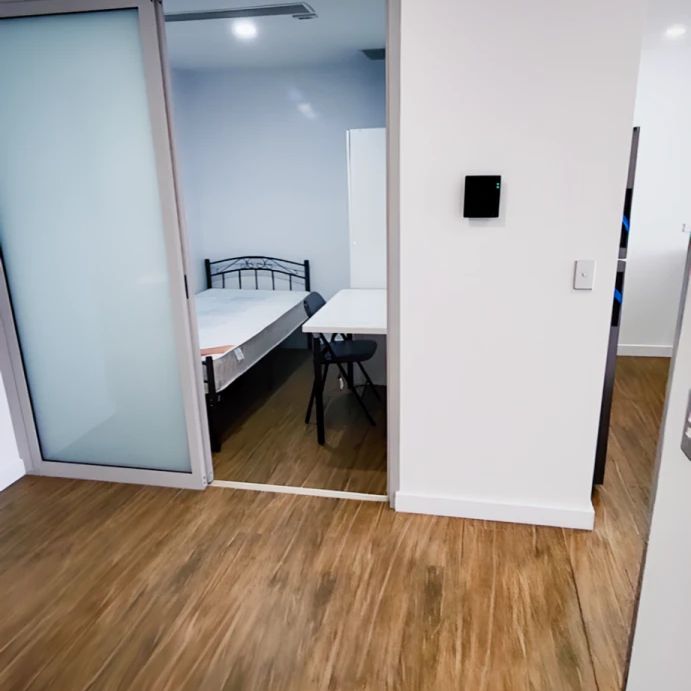 3 beds 2 bath-single room - Photo 1