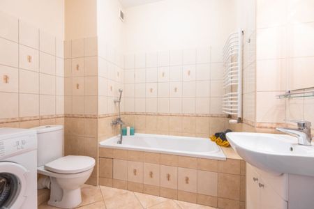 Kawalerka umeblowana od zaraz przy PST - Zdjęcie 5