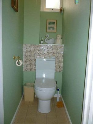 1 bedroom in a house share to rent - Photo 1