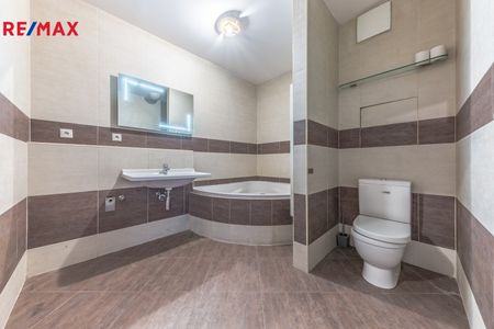 Pronájem bytu 2+kk v osobním vlastnictví 59 m², Praha 10 - Uhříněves - Fotografie 5