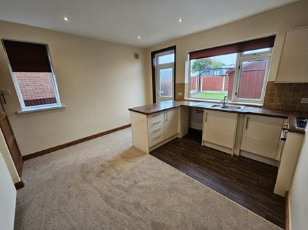 2 bed Semi-Detached - To Let - Photo 2