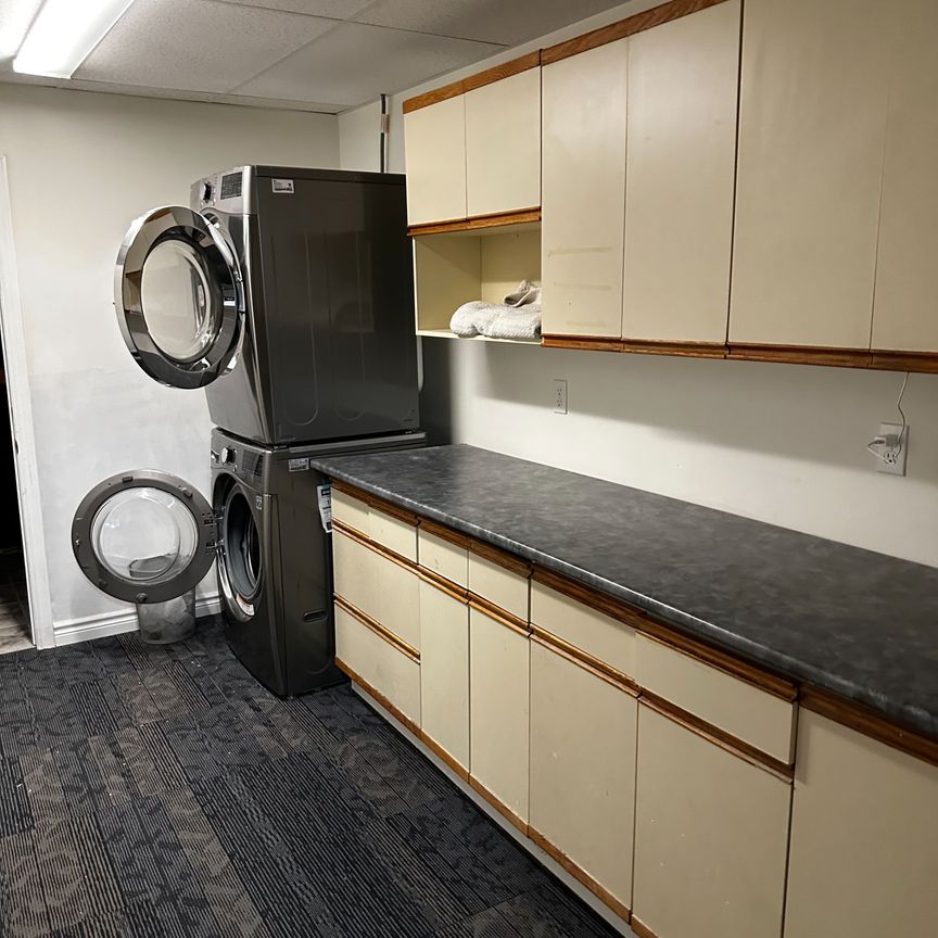 For Lease - 275 Front Street Unit# 2, Belleville, Ontario - Photo 1