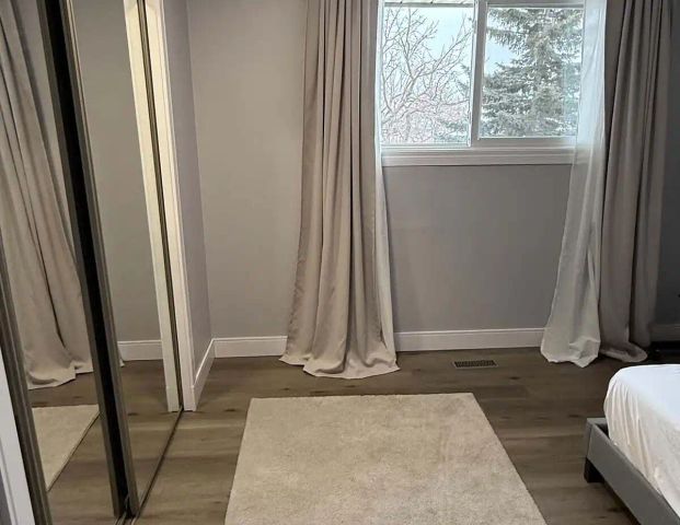 Room for rent - Female Only — 1 Bedroom Room For Rent - Photo 1