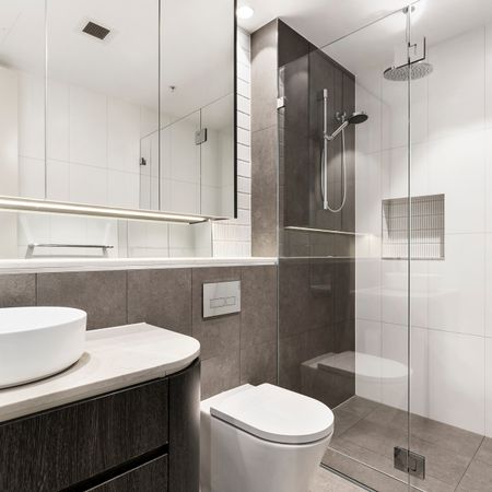 Essential worker affordable housing - 20% under market rent - Photo 4