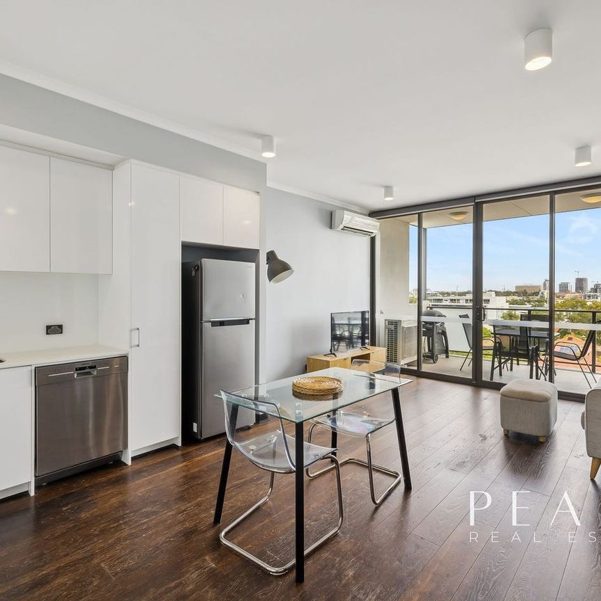 FURNISHED APARTMENT WITH SPECTACULAR VIEWS - Photo 1