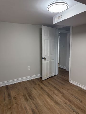 For Lease - 136 Gibb Street Unit# #Basement, Oshawa, Ontario - Photo 2