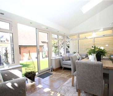 3 bedroom semi-detached house to rent - Photo 5