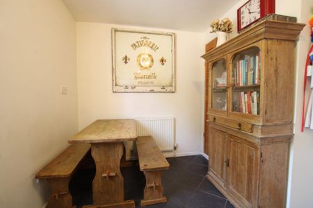 4 bedroom detached house to rent - Photo 5