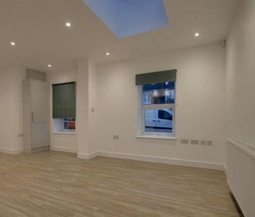 The Drive, Worthing, BN11 - Photo 2