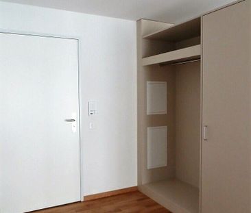 Moderne 3.5 Zimmer-Wohnung in Maienfeld zu vermieten! - Photo 1
