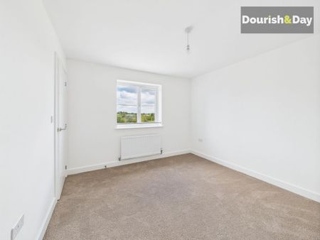 4 bedroom detached house to rent - Photo 2