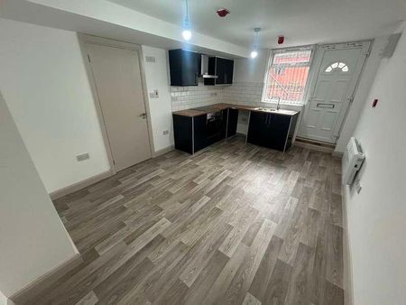 High Street, Staffordshire, Burton Upon Trent, DE14 - Photo 3