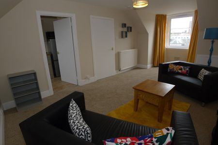 Property to let in St Andrews - Photo 4