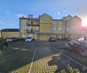 Burberry Court, Ely - Photo 4