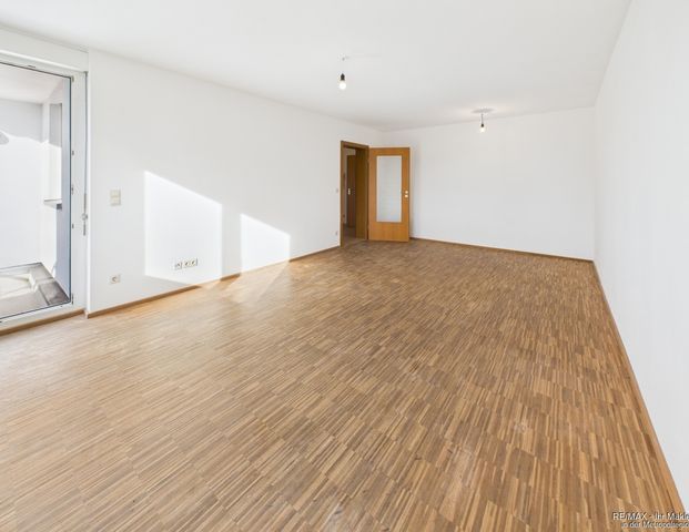 Moderne Wohnung mit neuer EBK und schönem Balkonblick - Foto 1