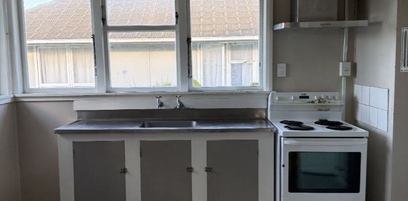 3 Bedroom House - Photo 2