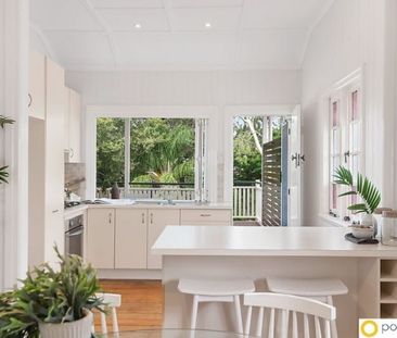 Stunning Queenslander! - Photo 4