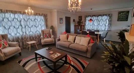 Cordelia street - Stratford. - Photo 3