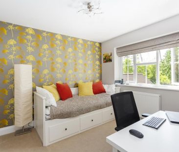 3 bedroom semi-detached house to rent - Photo 5
