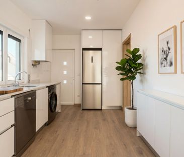 1 Bedroom Apartment in Liberdade Neighborhood - Photo 5