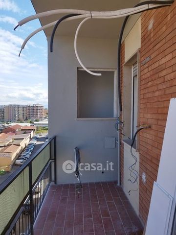 Quadrilocale in Affitto in Via Pio Molajoni a Roma - Foto 4