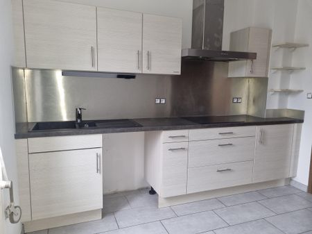 Location Maison 127.65 M² HIRSINGUE 1 120 € - Photo 3