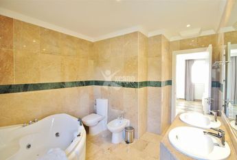 Luxury 2 bedrooms Penthouse Duplex for rent in Nueva Andalucia