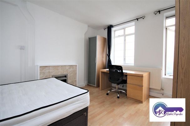3 Bedroom Flat To Rent - Photo 1