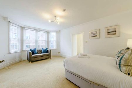 Park Road, Marylebone, London, NW8 - Photo 2