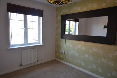 3 bedroom terraced house to rent - Photo 4
