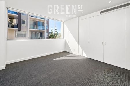 201/7 Honeysuckle Drive, Newcastle NSW 2300 - Photo 3