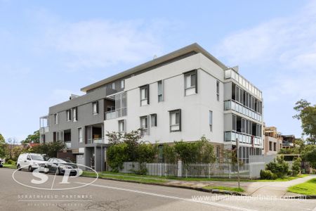 Modern One-Bedroom Apartment in Prime Guildford Location - Photo 4