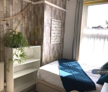 1 bedroom in a house share to rent - Photo 3