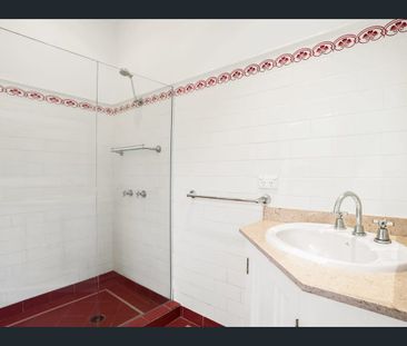 Impressive Three-Bedroom Terrace in Prime Paddington Location | Unfurnished - Photo 4