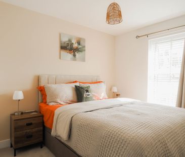 3 bedroom semi-detached to let - Photo 6