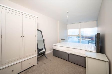 Apt 14.07 Obel Tower, 62 Donegall Quay, Belfast, BT1 3NH - Photo 4