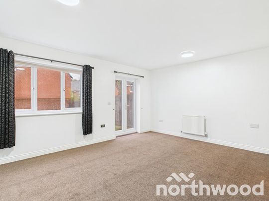 4 bedroom semi-detached house to rent - Photo 1