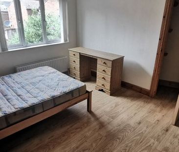7a Donnybrook Street, Belfast BT9 7DB - Photo 2