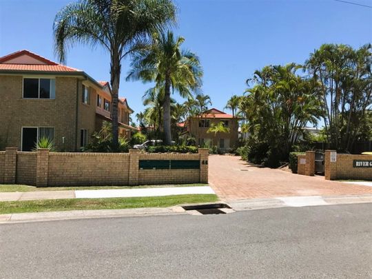 3 Bedroom Townhouse in Prime Coomera Location - Photo 1