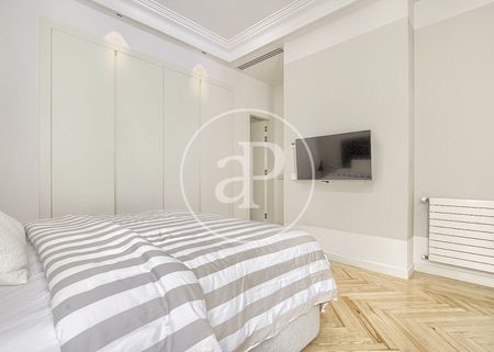 Flat for rent in Recoletos (Madrid) - Photo 3