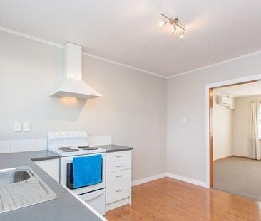 TIDY AND SUNNY 2 BEDROOMS HOME - Photo 5