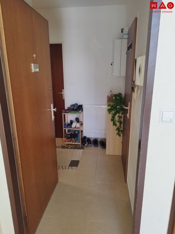 Viel Platz für Ihre Familie! Gemütliche 4-Zimmer Wohnung mit großer Loggia umgeben von Grünflächen! Beste Infrastruktur! - Foto 5