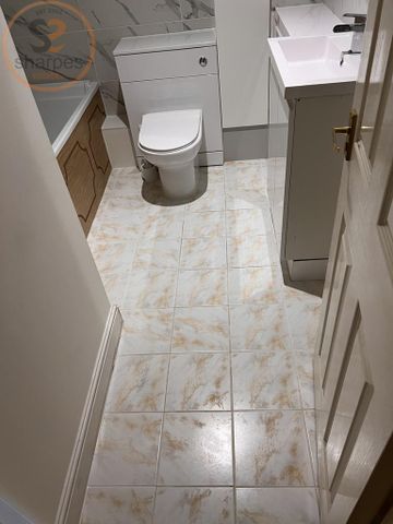 1 bedroom in a house share to rent - Photo 2