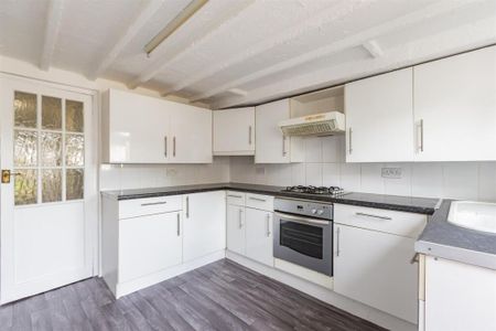 2 bedroom terraced house to rent - Photo 5